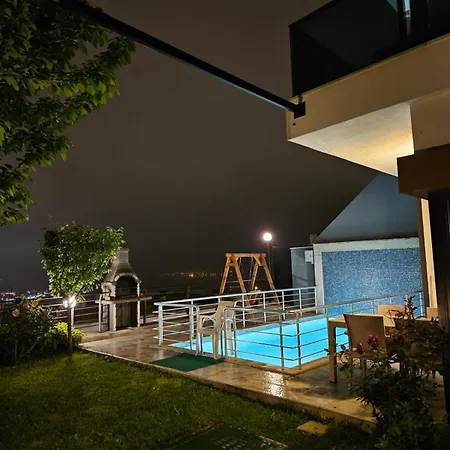 Sawsana Villalari Villa *