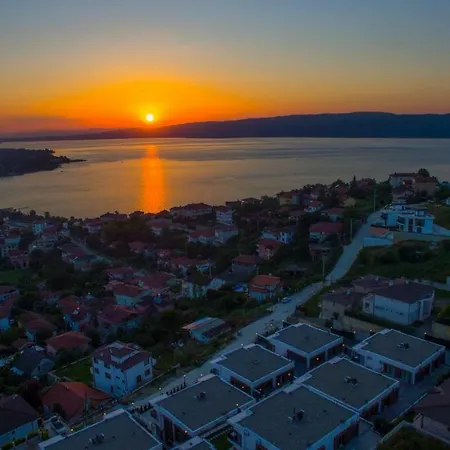 Sawsana Villalari Sapanca