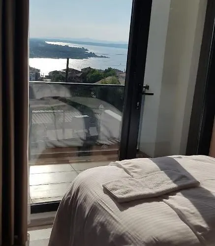 Sawsana Villalari Sapanca