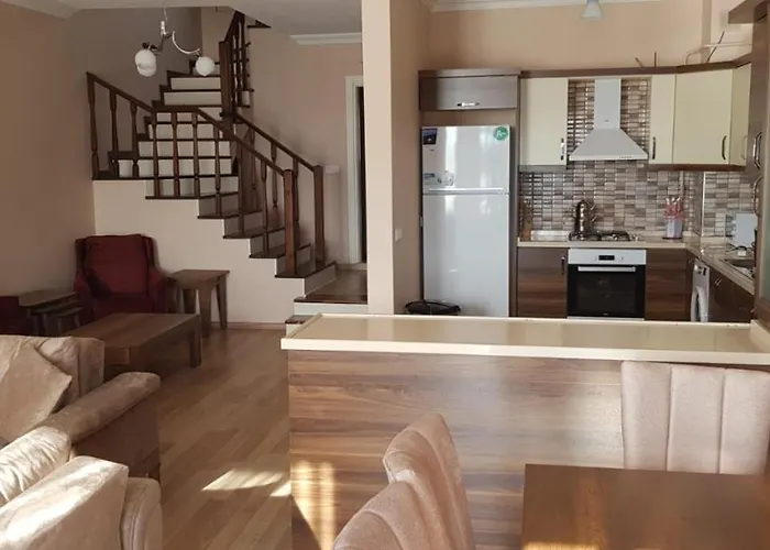 Sawsana Villalari * Sapanca