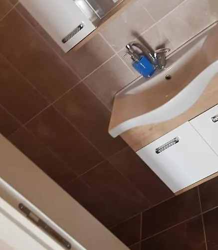 Sawsana Villalari * Sapanca