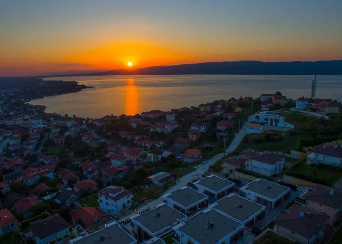 Sawsana Villalari Sapanca